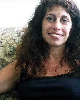 Dr. Anna Trad